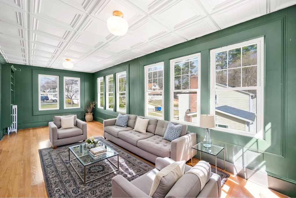 186 Belvidere Street Springfield, MA 01108 - Photo 10 of 41