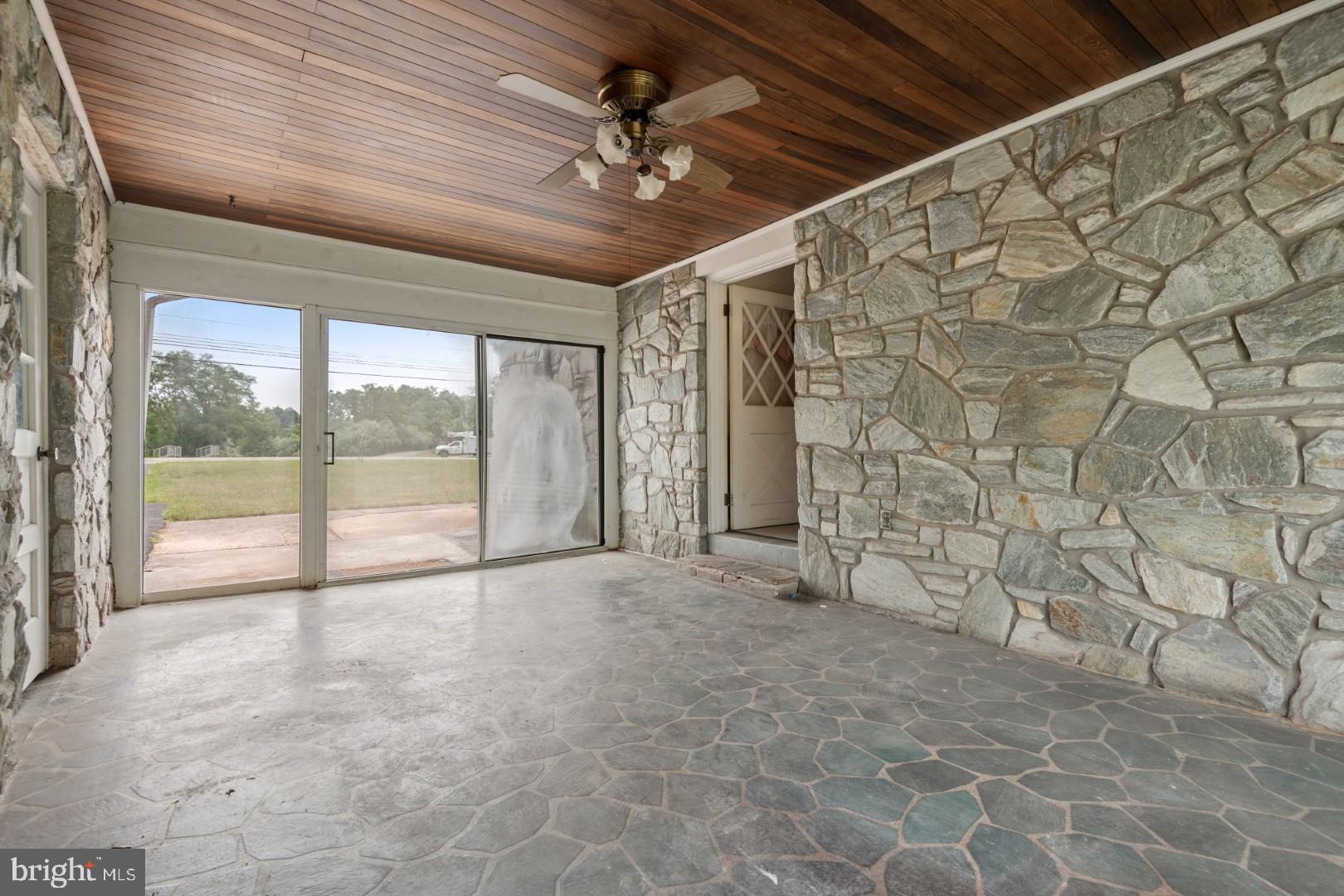 559 Pleasant View Road Lewisberry, PA 17339 - Photo 11 of 23 Gallery Image 11