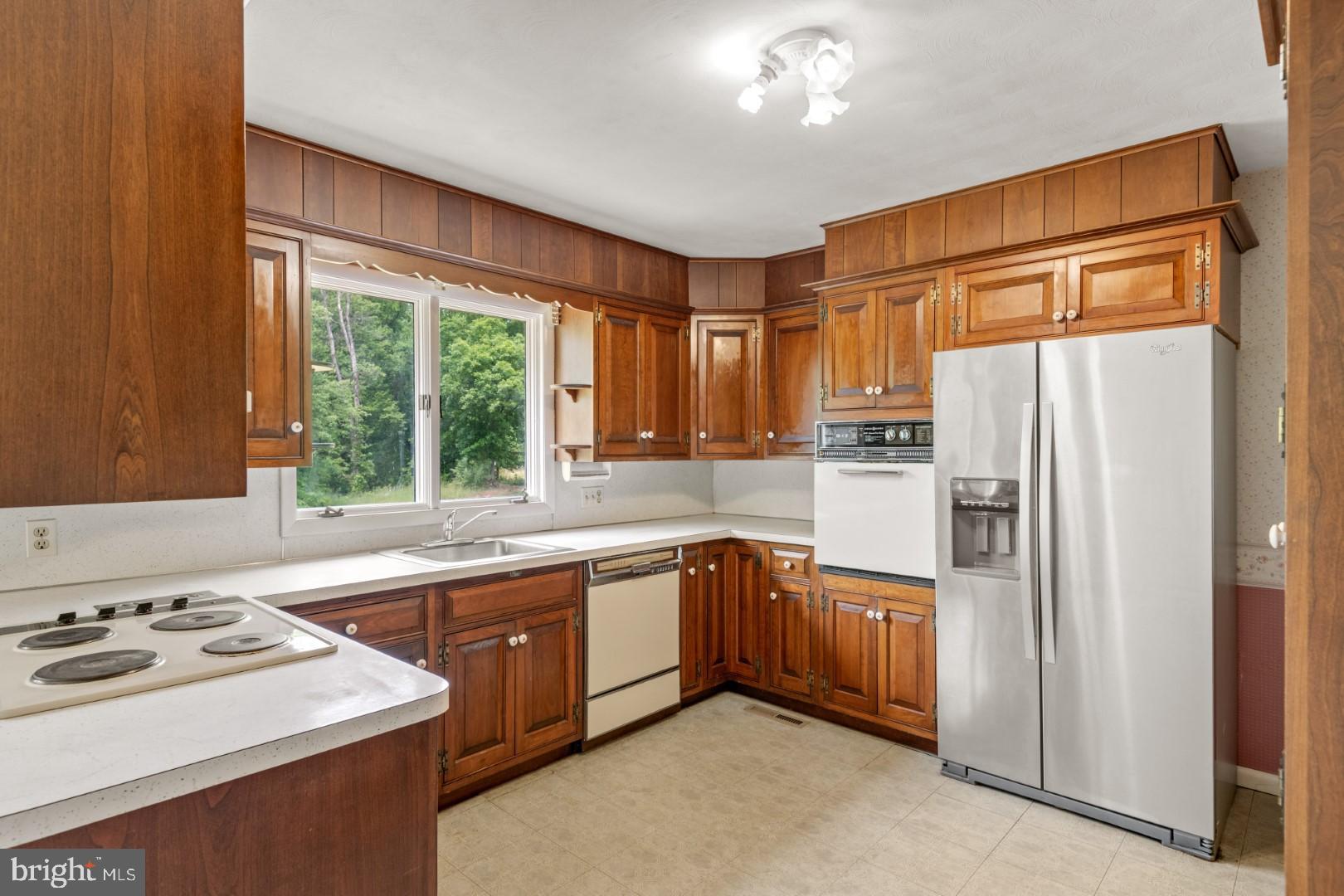559 Pleasant View Road Lewisberry, PA 17339 - Photo 4 of 23 Gallery Image 4