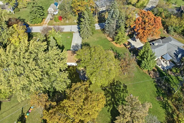 $399,900 | 14235 West Maylore Drive, New Berlin, WI 53151