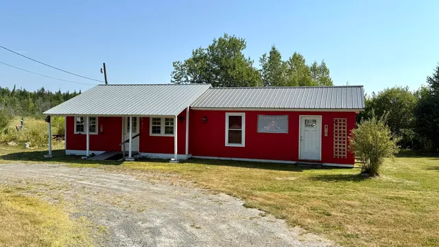 $80,000 | 813 Dexter Road, Corinna, ME 04928
