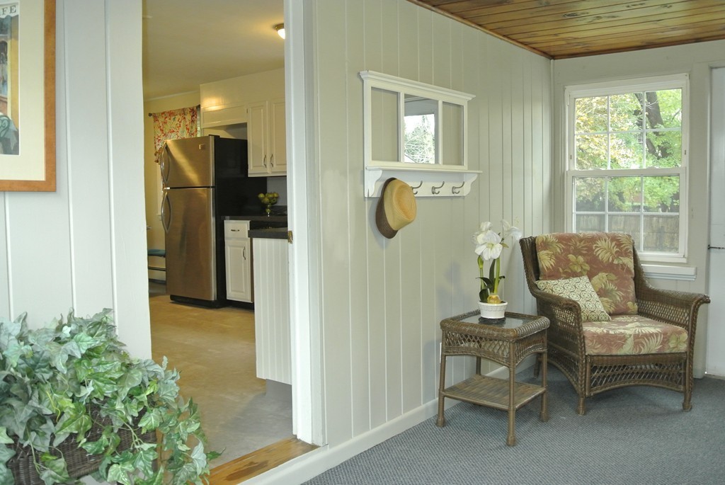 27 Harding Street Chicopee, MA 01013 - Photo 15 of 24 Gallery Image 15