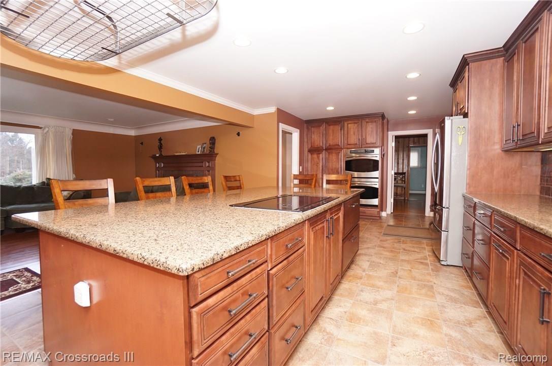 15487 Haggerty Road Belleville, MI 48111 - Photo 11 of 82 Gourmet kitchen 2