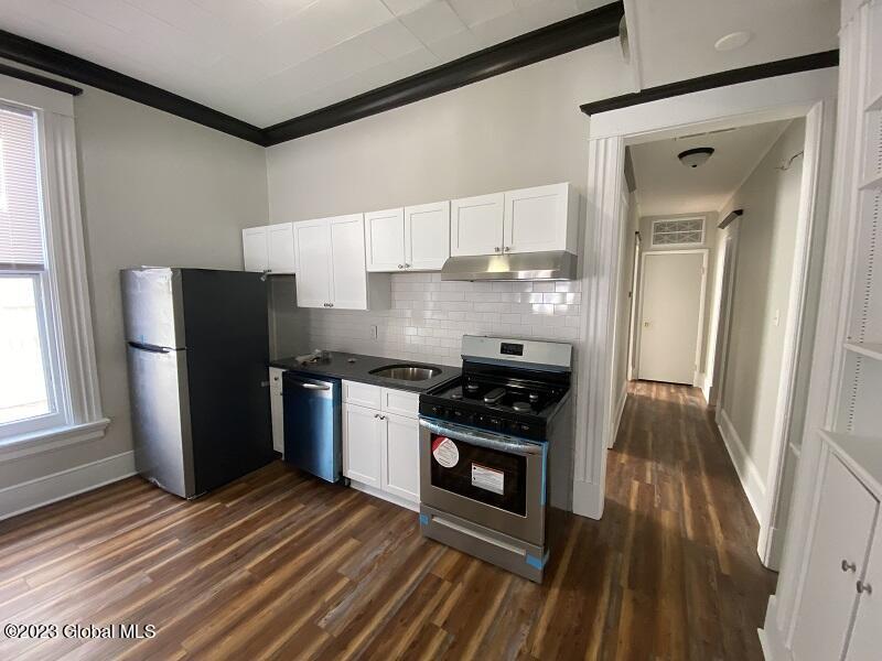 1356 Union Street, Unit 1 Schenectady, NY 12308 - Photo 4 of 14 kitchen