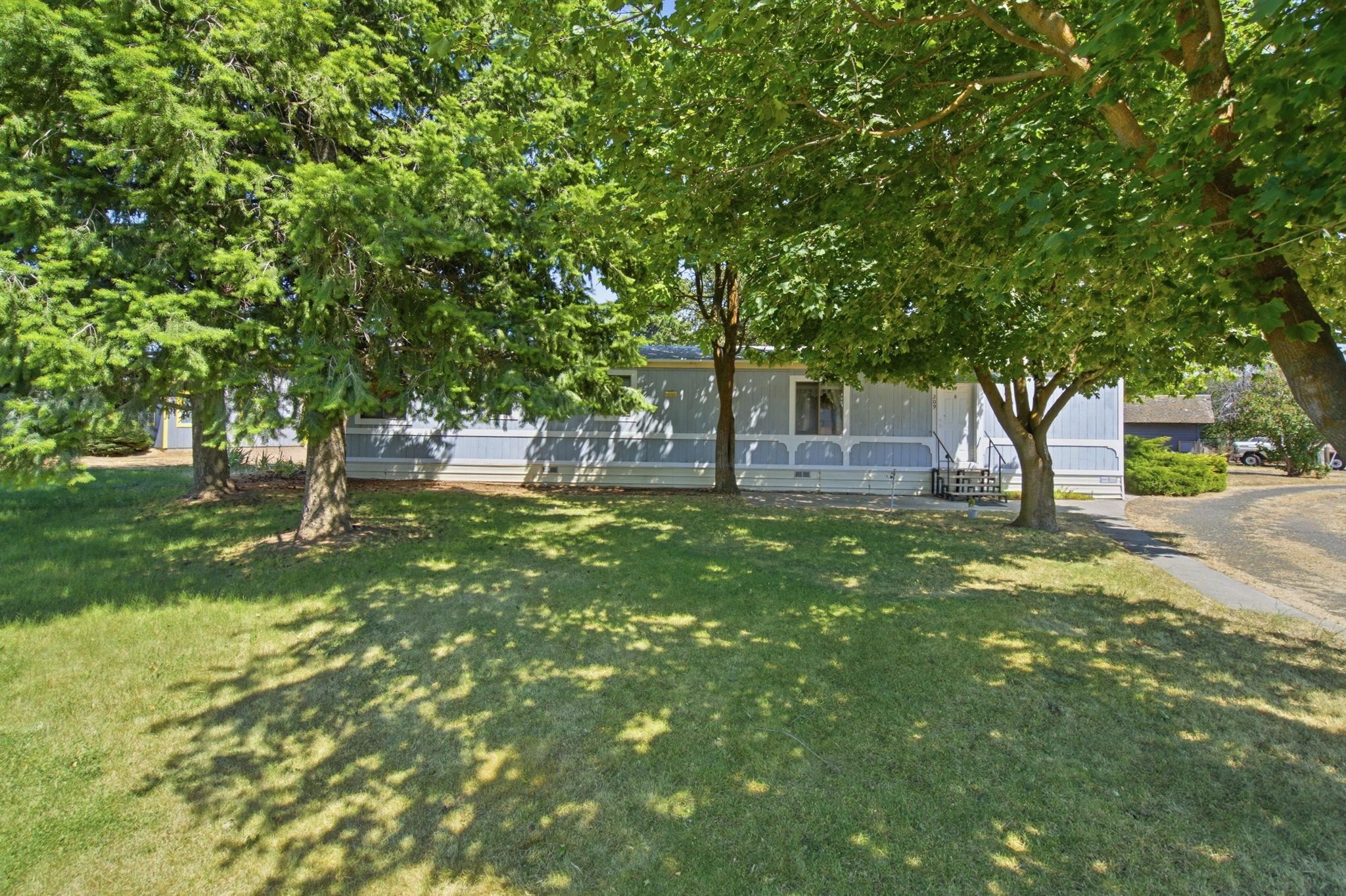 209 Clark Avenue Lacrosse, WA 99143 - Photo 1 of 48
