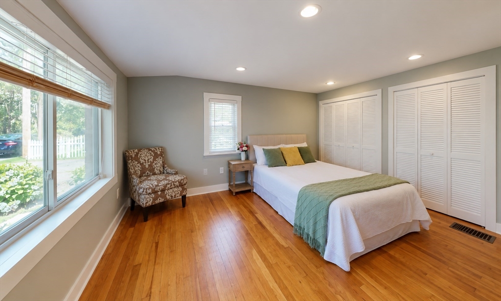 33 Volusia Road Hingham, MA 02043 - Photo 12 of 26