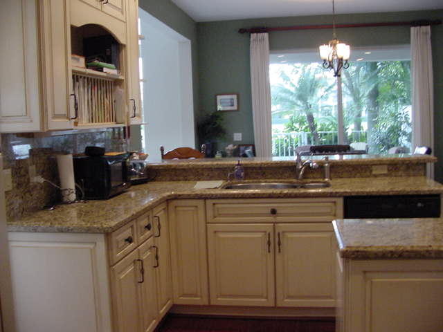 5470 Northwest 41st Terrace Boca Raton, FL 33496 - Photo 12 of 28 Kitchen - 4