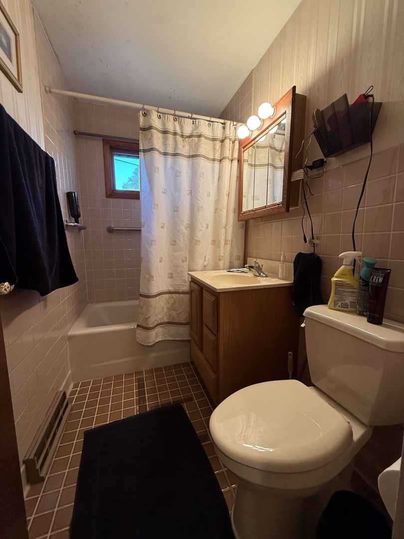 3920 Wren Court Rolling Meadows, IL 60008 - Photo 13 of 19