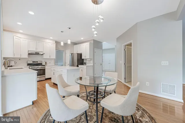 $1,150,000 | 43756 Woodworth Court, Ashburn, VA 20147