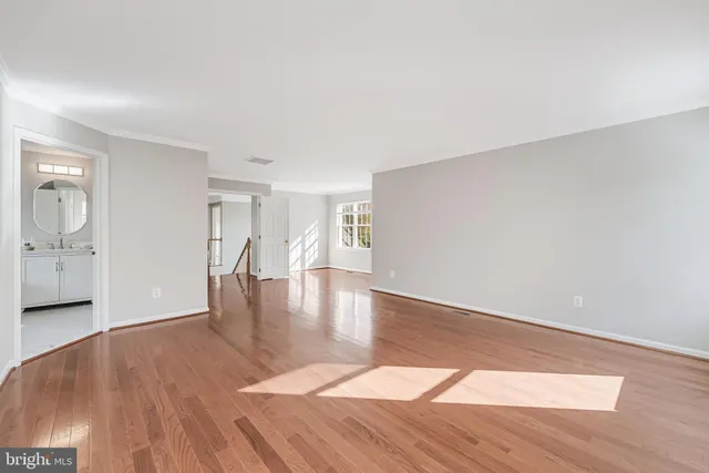 $1,150,000 | 43756 Woodworth Court, Ashburn, VA 20147