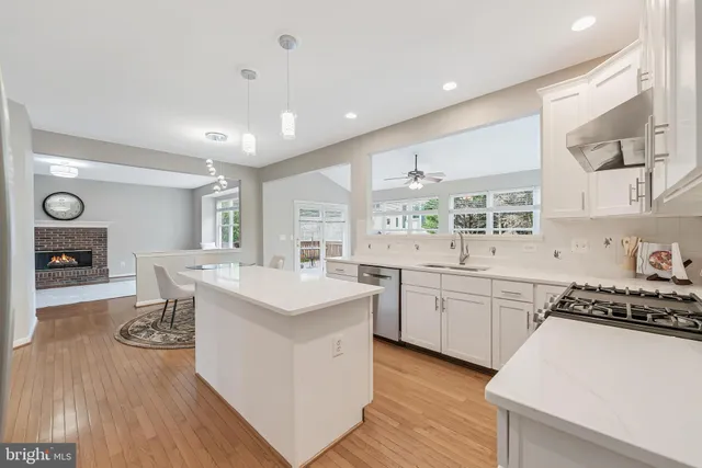 $1,150,000 | 43756 Woodworth Court, Ashburn, VA 20147