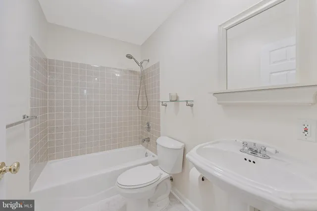 $1,150,000 | 43756 Woodworth Court, Ashburn, VA 20147