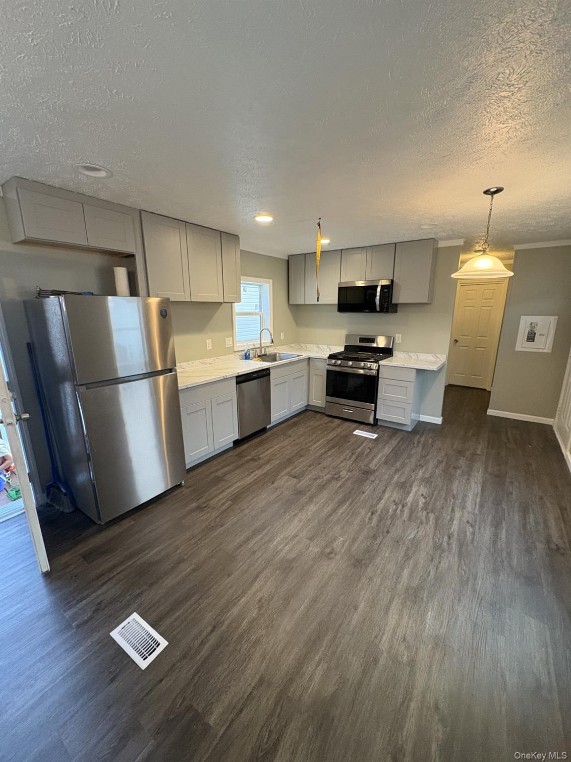 701 Sawkill Road, Unit 14 Kingston, NY 12401 - Photo 5 of 12 Gallery Image 5