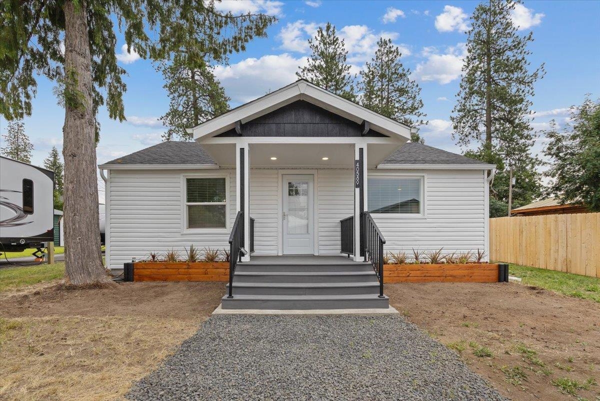 40589 Westline Road Loon Lake, WA 99148 - Photo 1 of 44