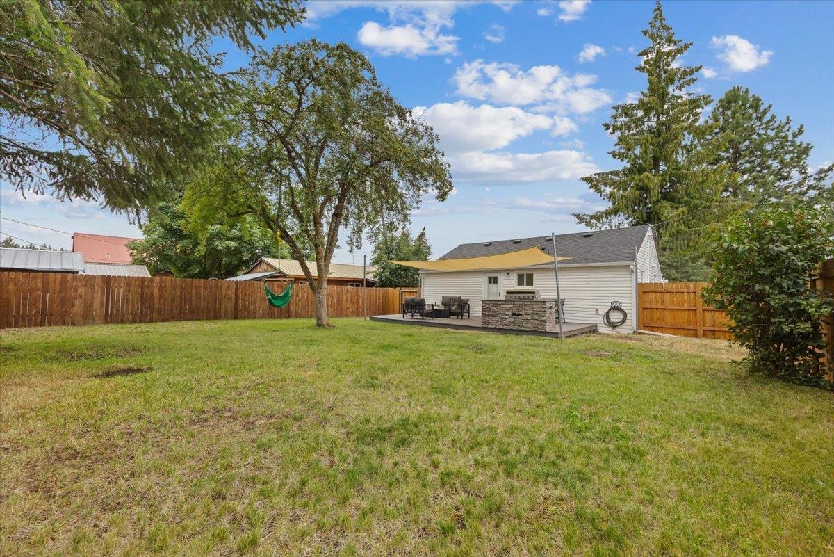 40589 Westline Road Loon Lake, WA 99148 - Photo 31 of 44