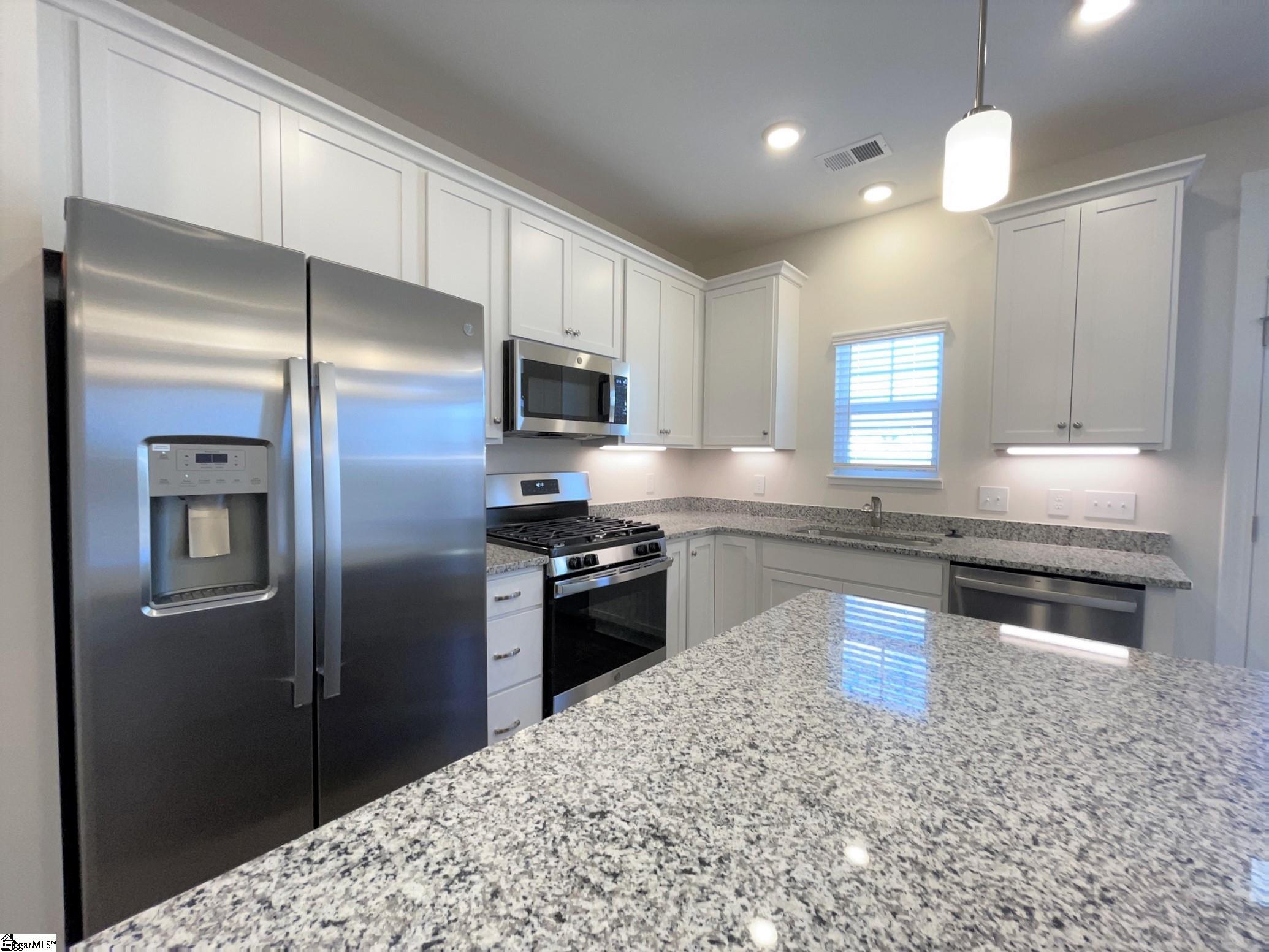 15 Camden Wds Trail, Unit 214B Greenville, SC 29607 - Photo 4 of 15