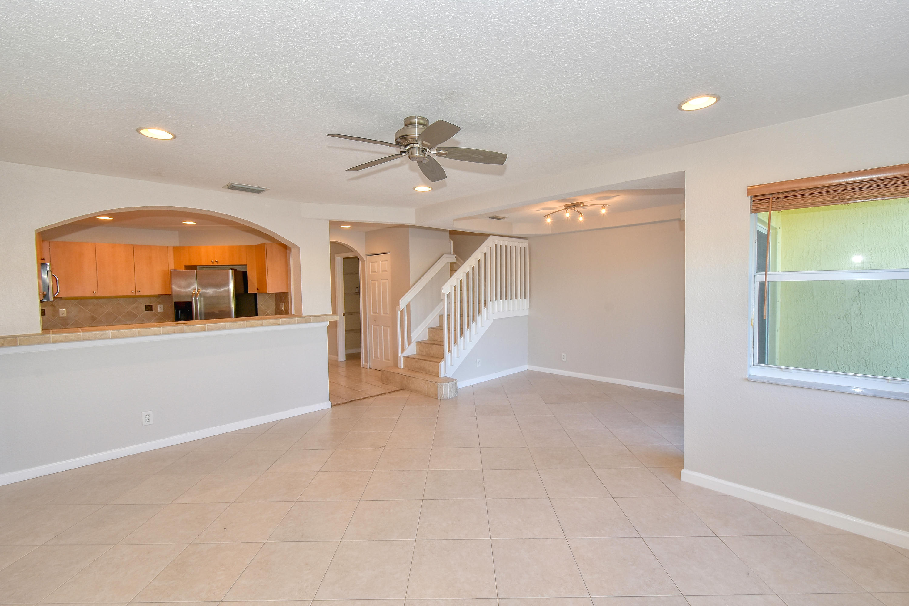 1162 Imperial Lake Road West Palm Beach, FL 33413 - Photo 5 of 21 3C9113E9-8CE2-4E33-BE4B-CF05AC24225C