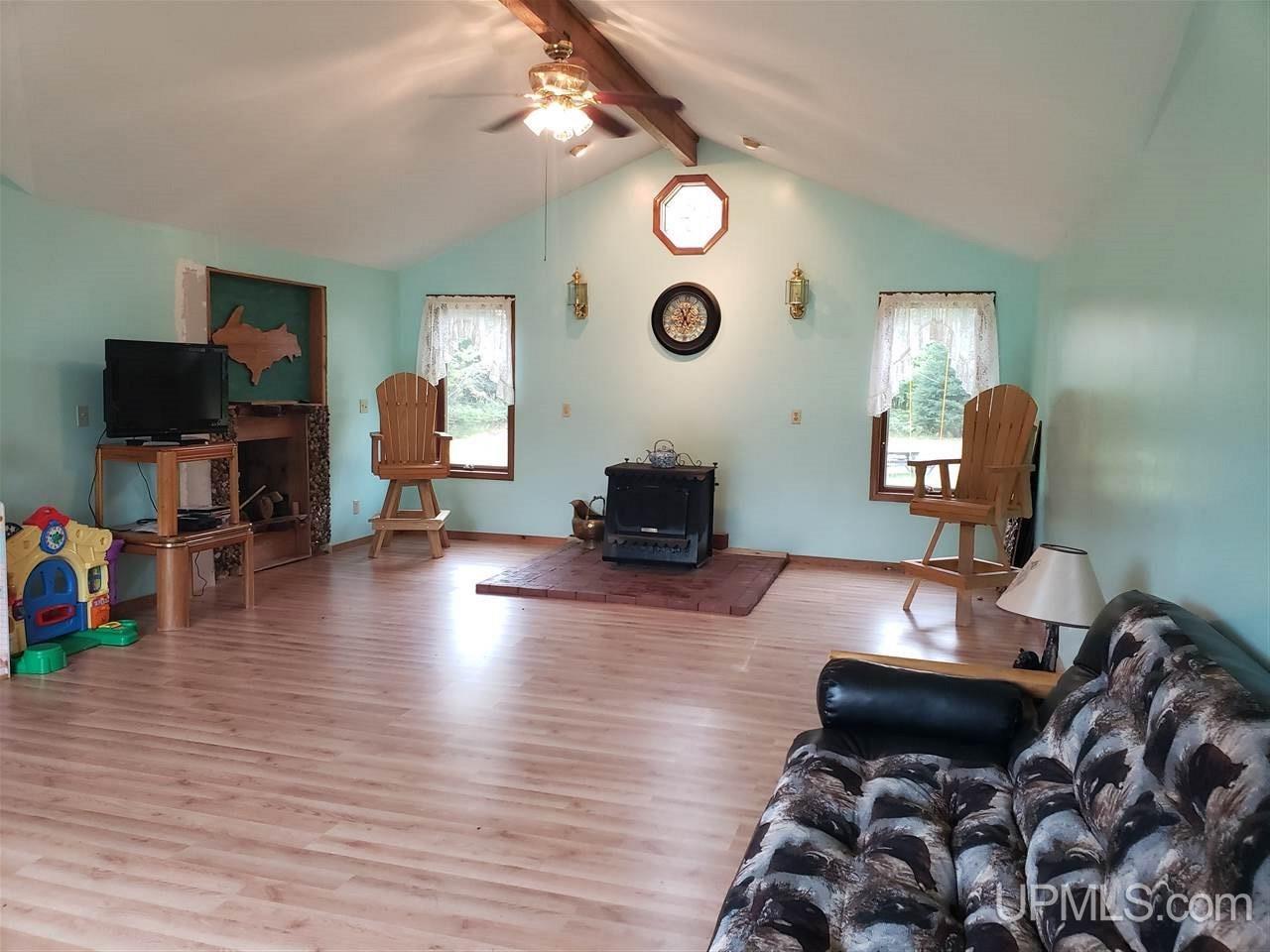 6489 Krummich Road Manistique, MI 49854 - Photo 6 of 32 Gallery Image 6