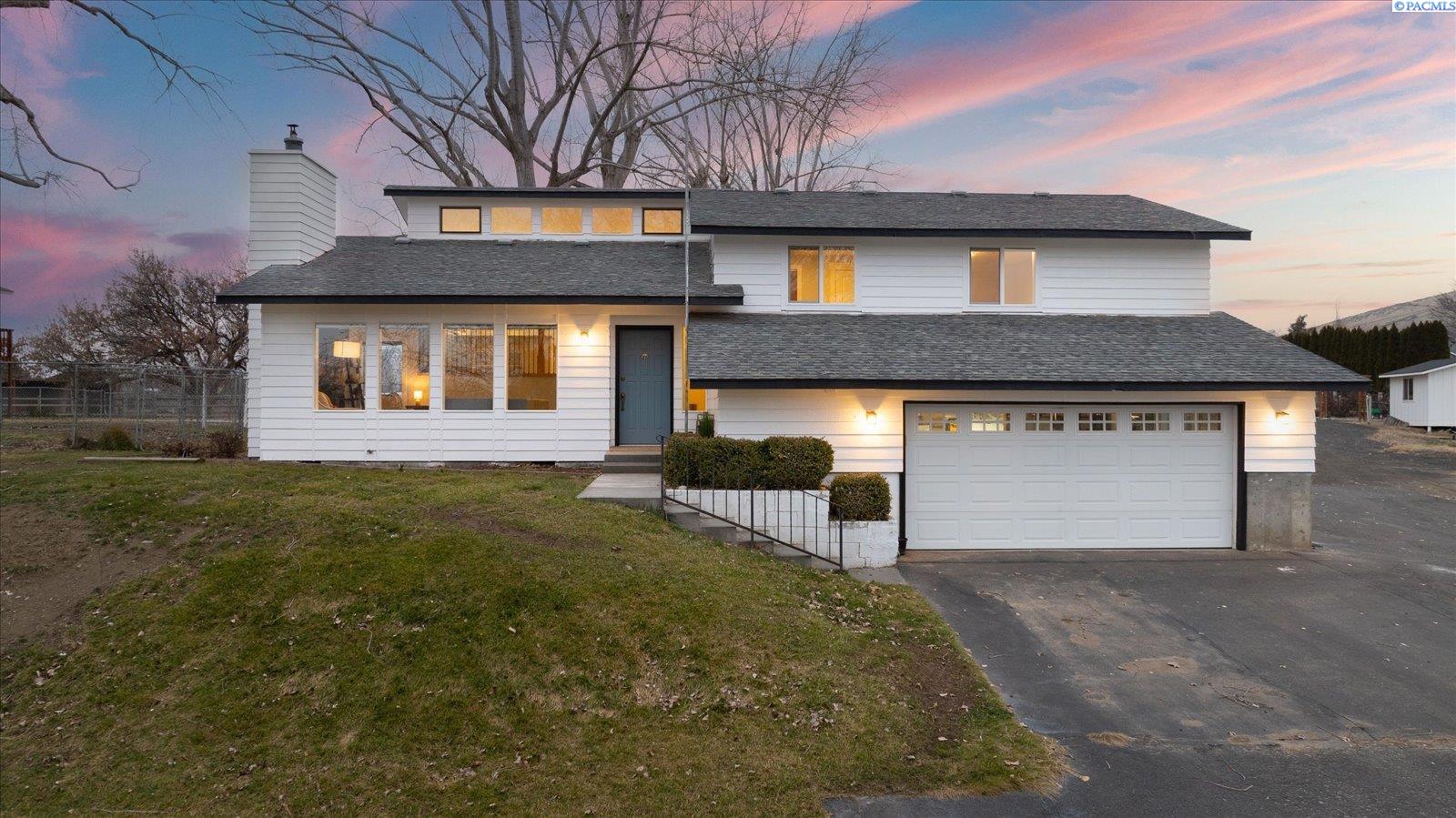 101504 East Clover Road Kennewick, WA 99338 - Photo 1 of 35 Gallery Image 1