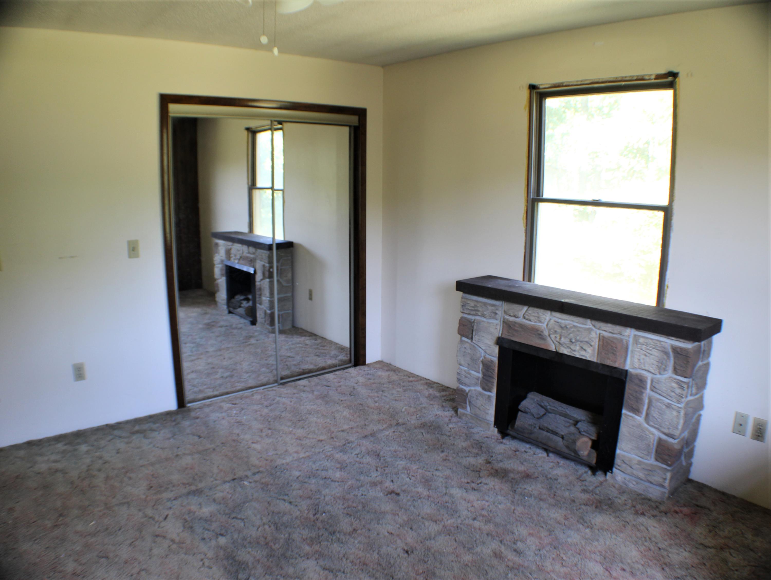 12605 Frost Road Dunmore, WV 24934 - Photo 12 of 16 Gallery Image 12