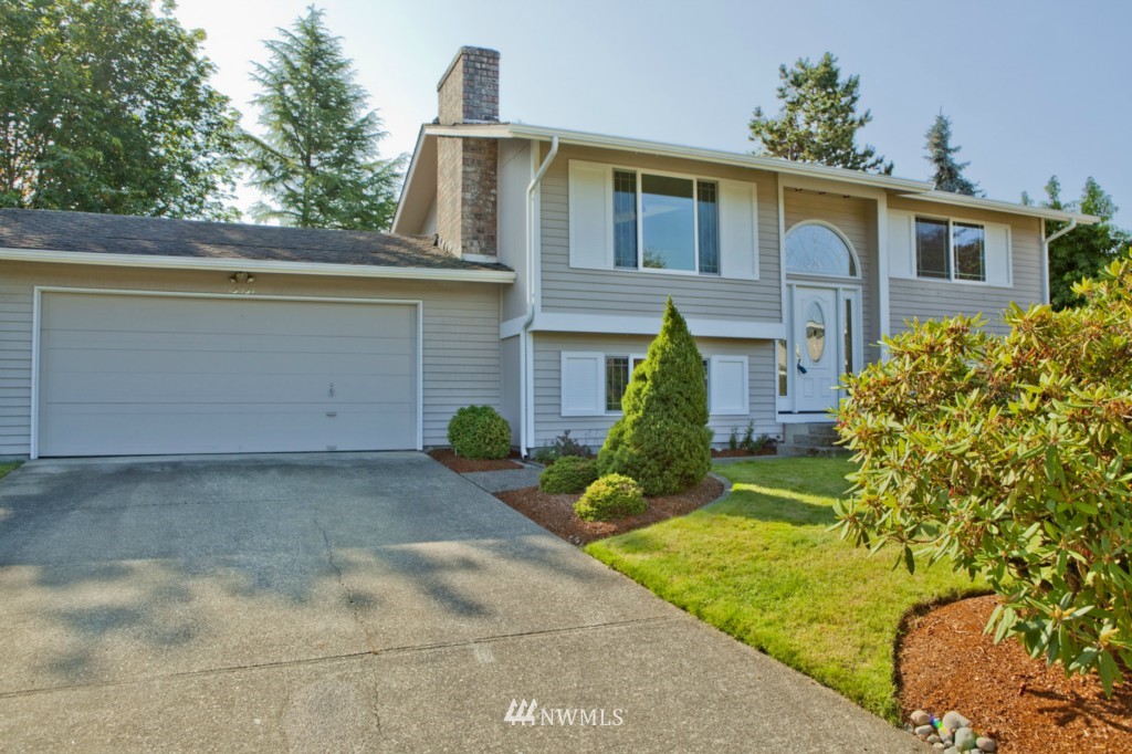 13531 Southeast 162nd Street Renton, WA 98058 - Photo 1 of 24 Gallery Image 1