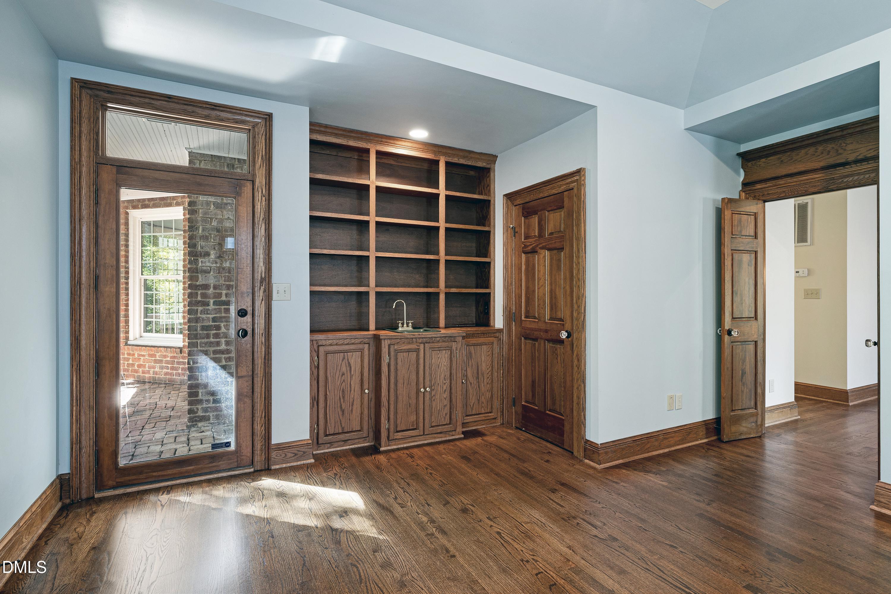 6825 Mactavish Way Raleigh, NC 27613 - Photo 24 of 100 Scene-22