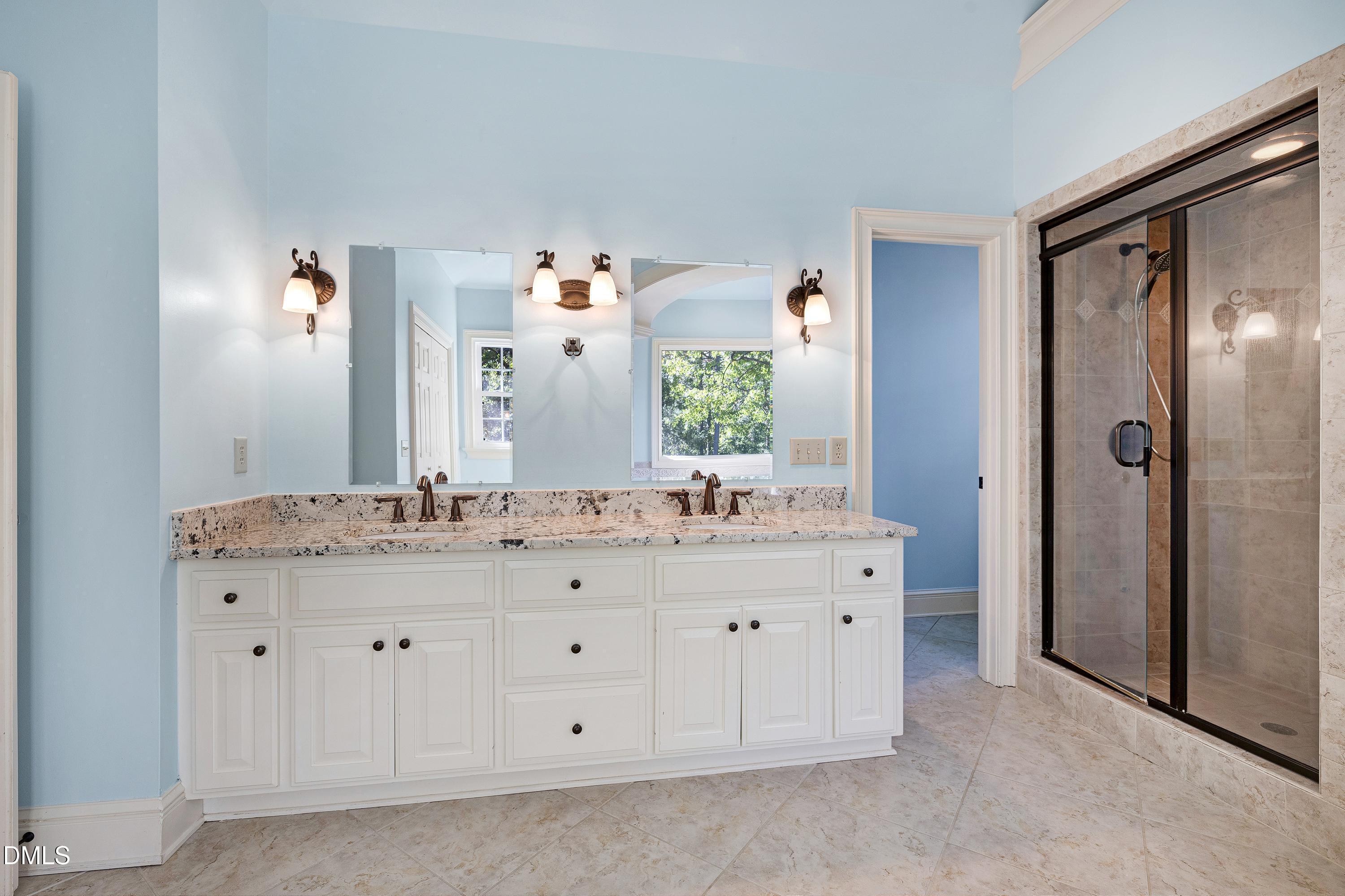 6825 Mactavish Way Raleigh, NC 27613 - Photo 37 of 100 Scene-38
