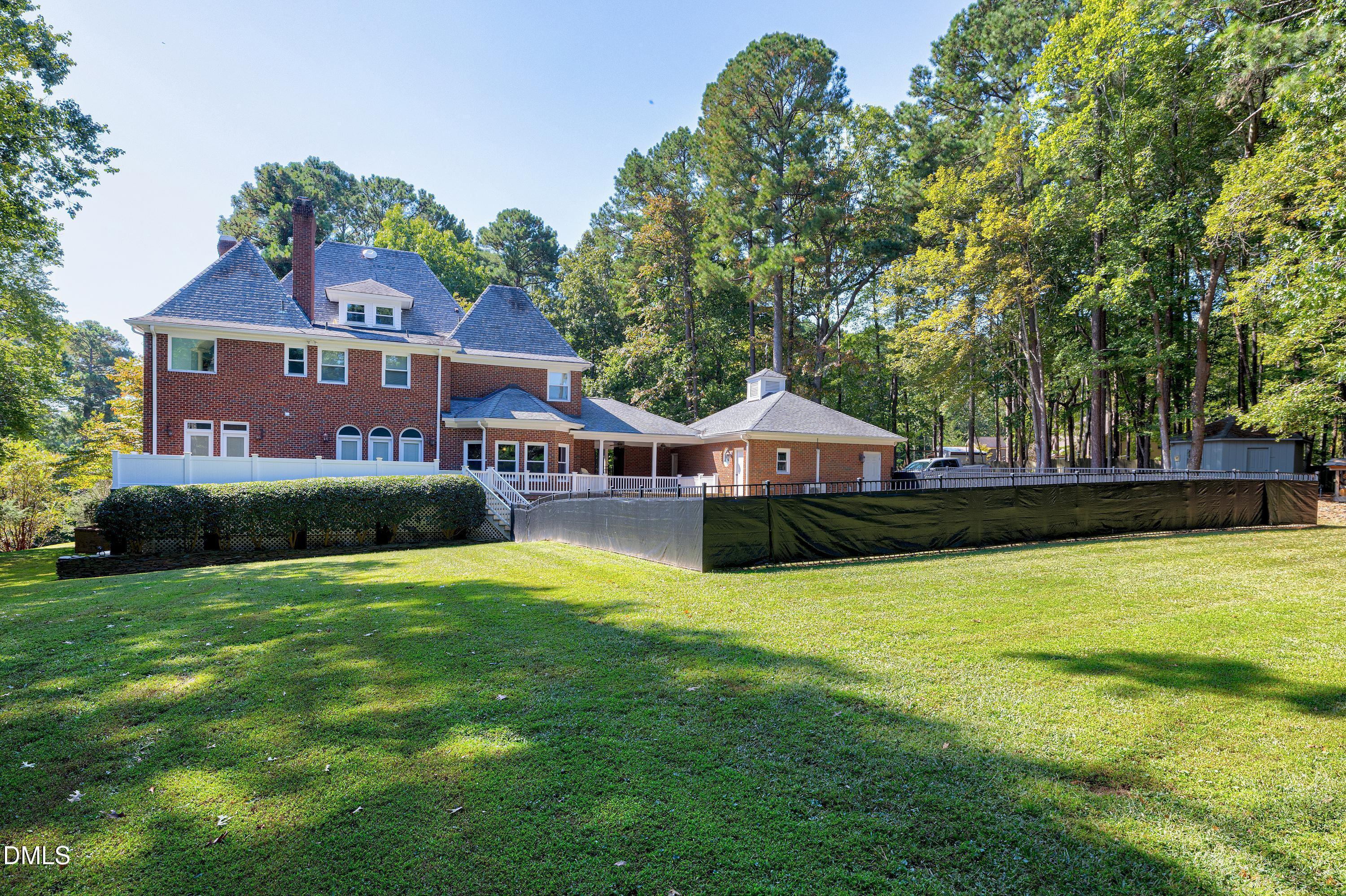6825 Mactavish Way Raleigh, NC 27613 - Photo 72 of 100 Scene-29
