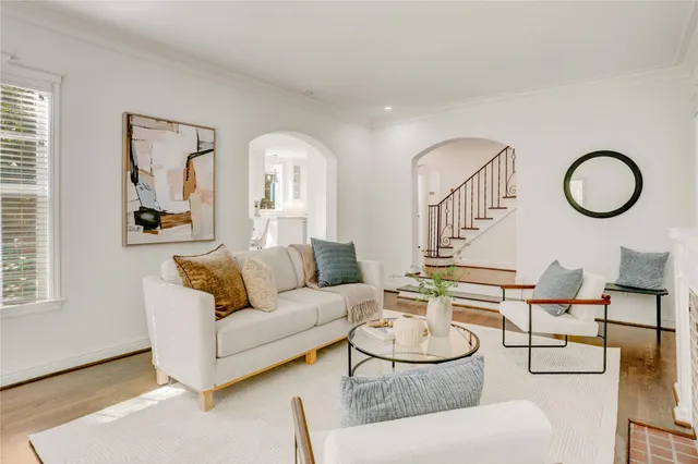 $1,375,000 | 3125 Wroxton Road, Houston, TX 77005