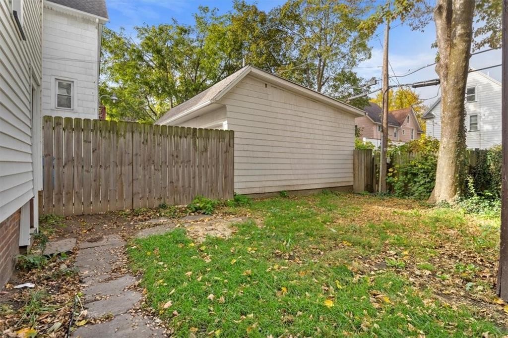 69 Amherst Street Rochester, NY 14607 - Photo 5 of 25