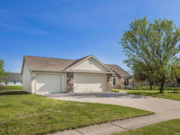 $308,000 | 7825 G G'Antony Drive, Fort Wayne, IN 46818