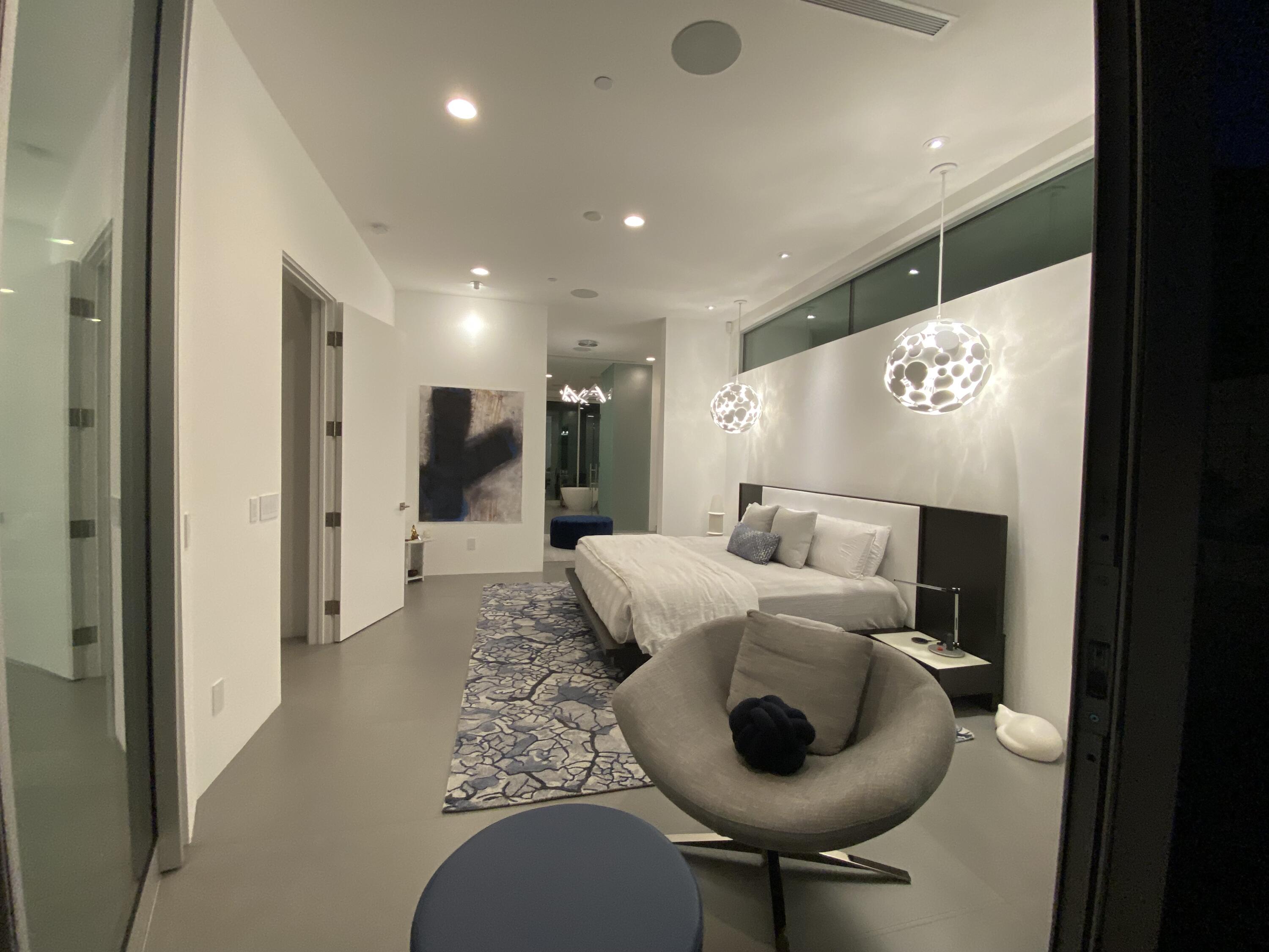 1747 Pinnacle Point Palm Springs, CA 92264 - Photo 4 of 76 a very nice looking room with a couch