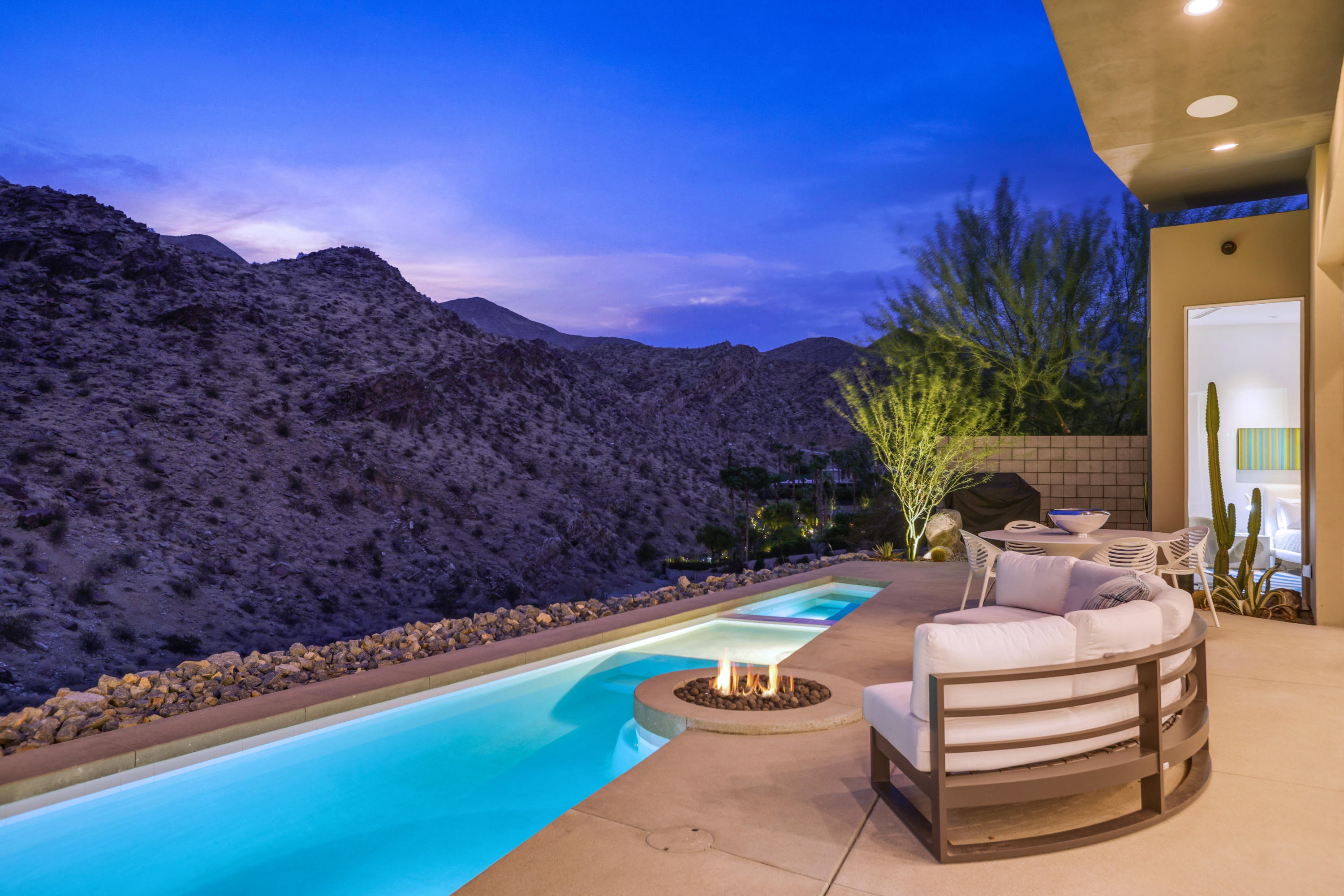 1747 Pinnacle Point Palm Springs, CA 92264 - Photo 9 of 76 58