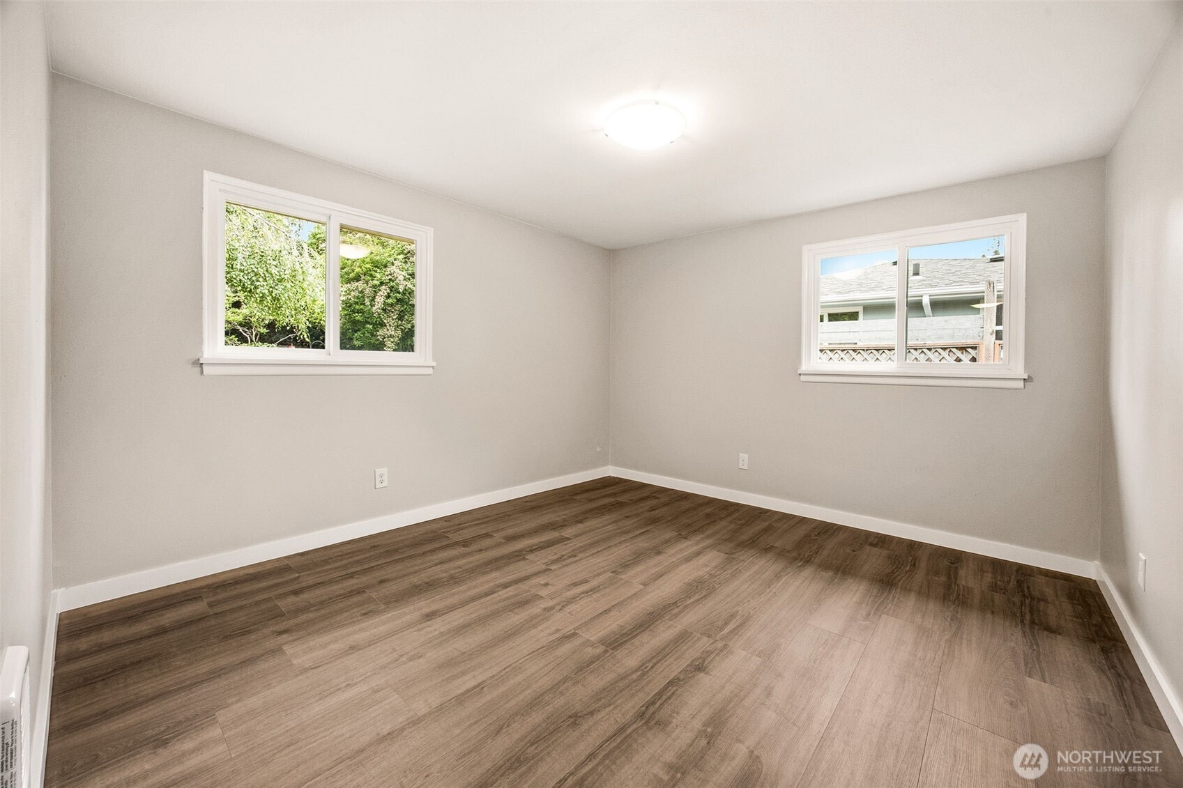 4832 Rucker Avenue Everett, WA 98203 - Photo 16 of 37