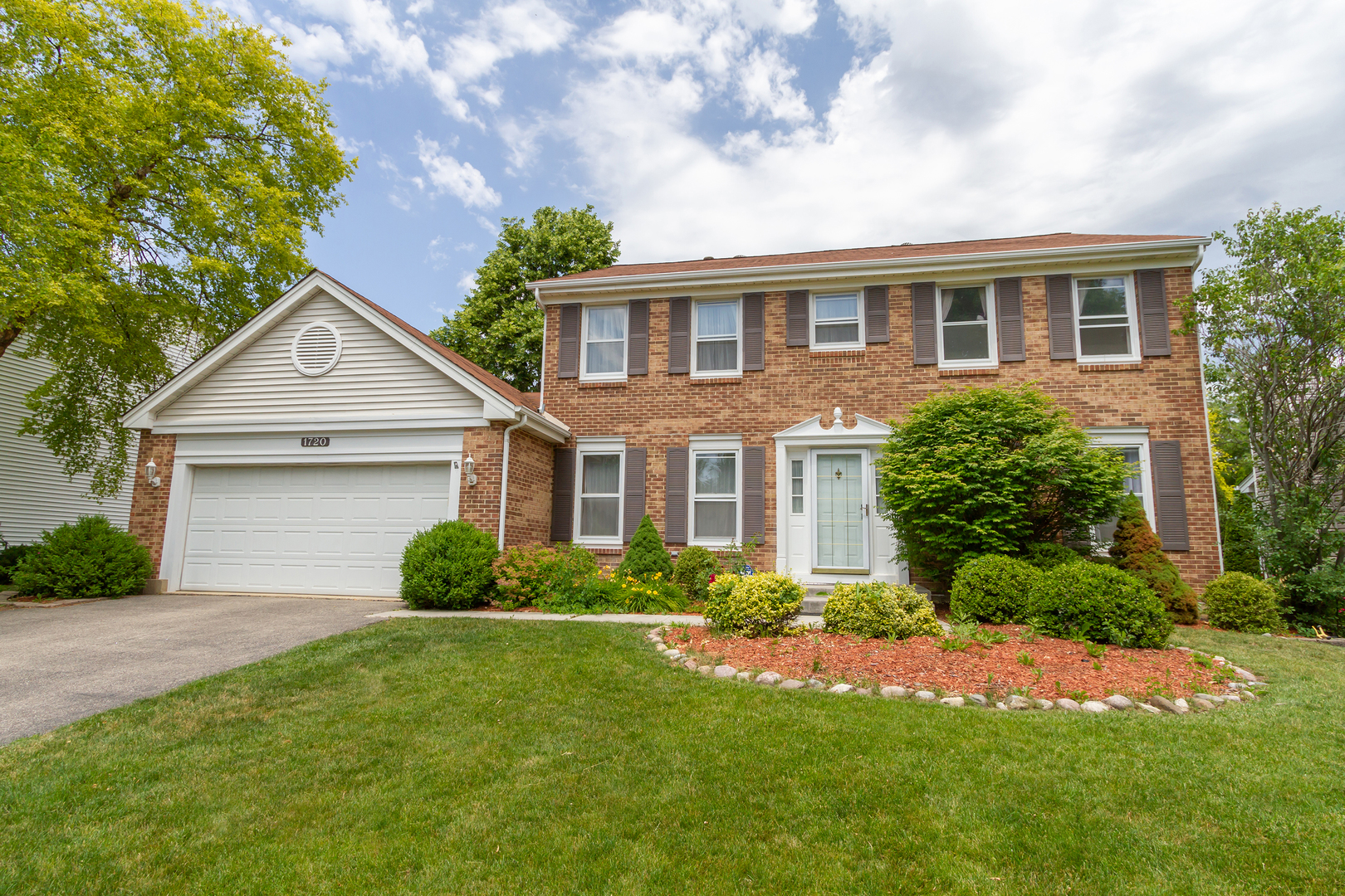 Undisclosed Address Schaumburg, IL 60193 - Photo 1 of 32