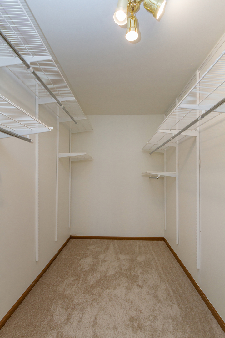 Undisclosed Address Schaumburg, IL 60193 - Photo 20 of 32