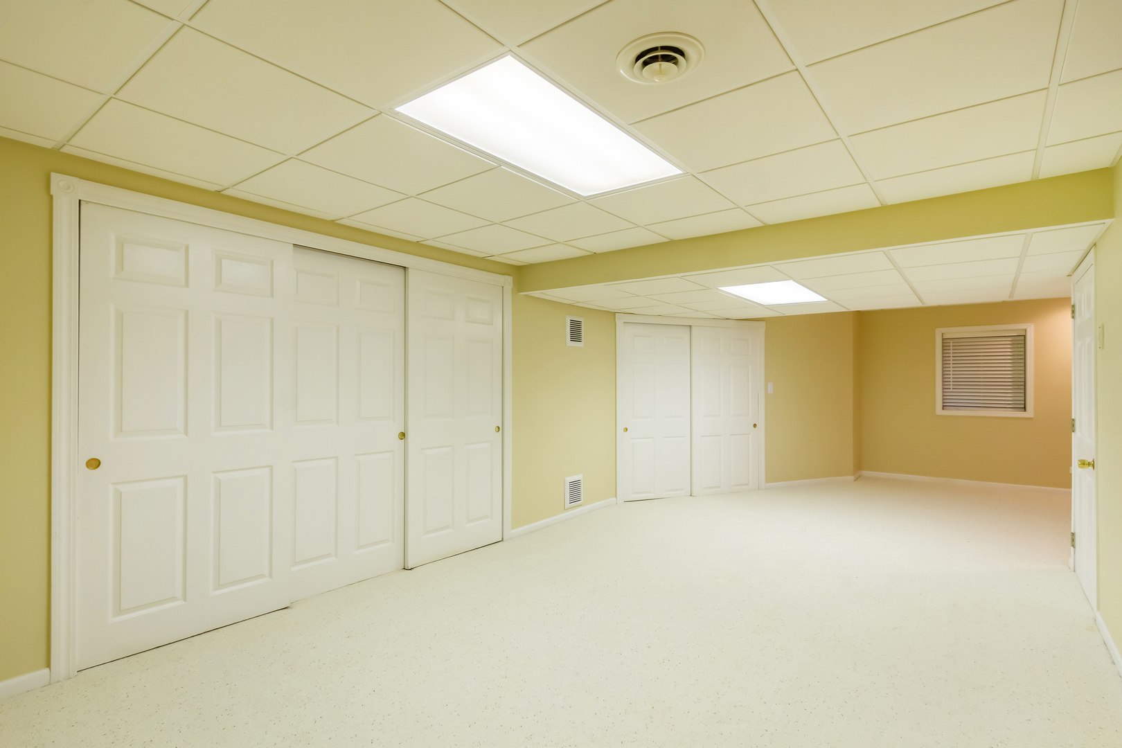 Undisclosed Address Schaumburg, IL 60193 - Photo 26 of 32