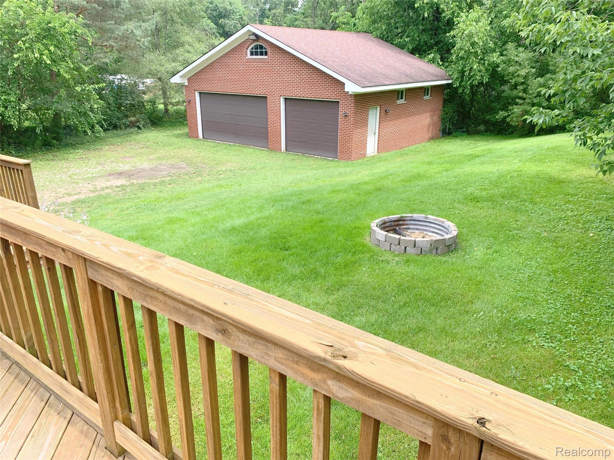 2880 Ridge Road White Lake, MI 48383 - Photo 38 of 51 39.jpg