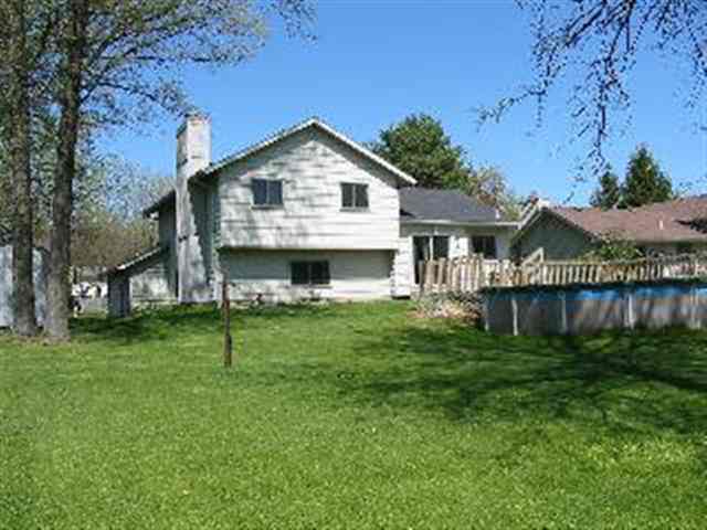 1289 Rutledge Drive Temperance, MI 48182 - Photo 2 of 14 Rear of home