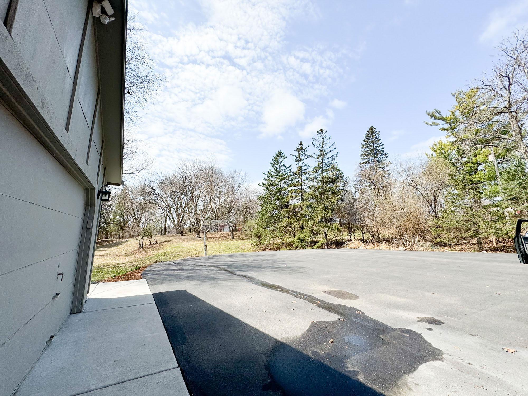 5509 Mayview Road Minnetonka, MN 55345 - Photo 13 of 96 Gallery Image 13