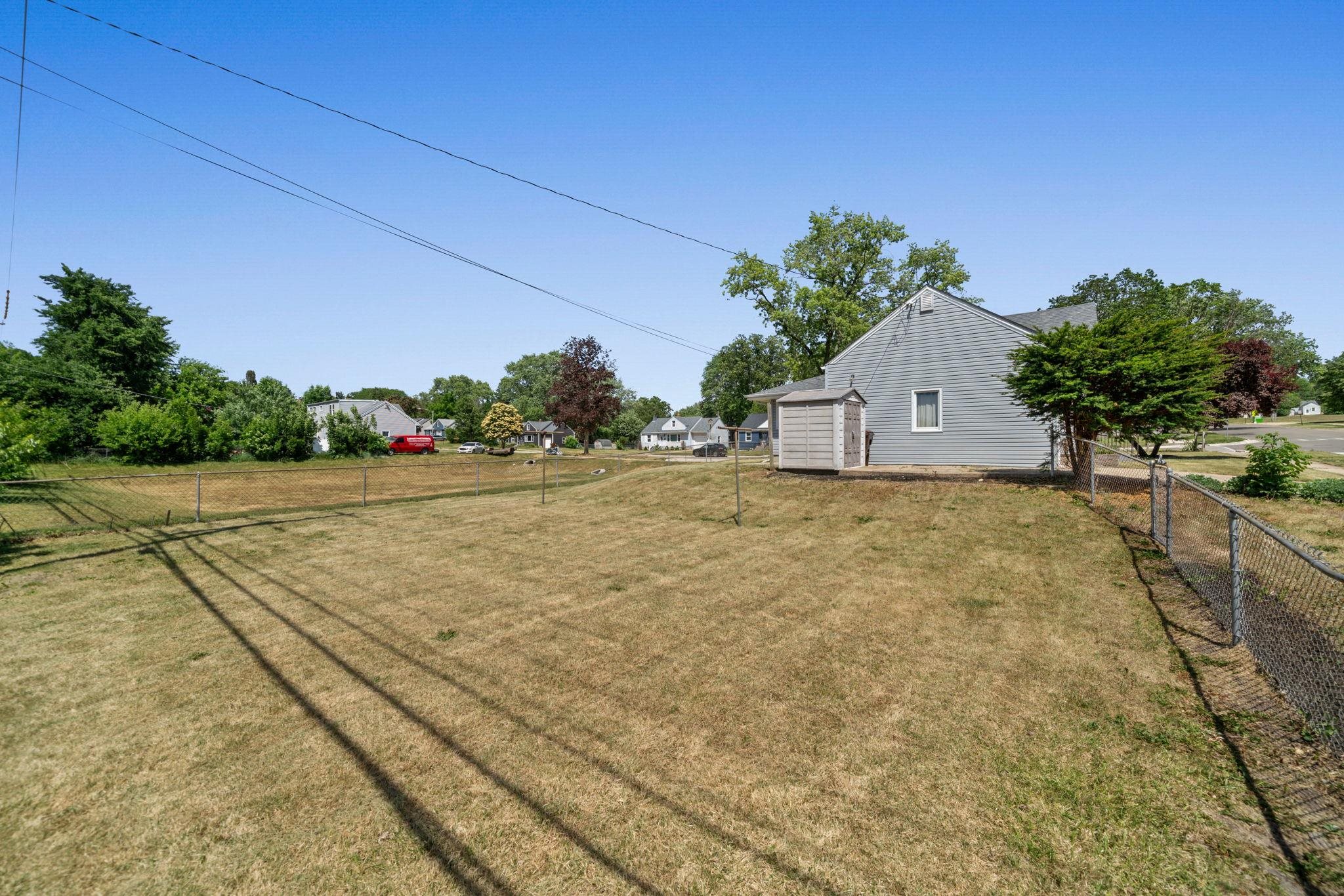 3540 Louisiana Road Rockford, IL 61108 - Photo 4 of 42