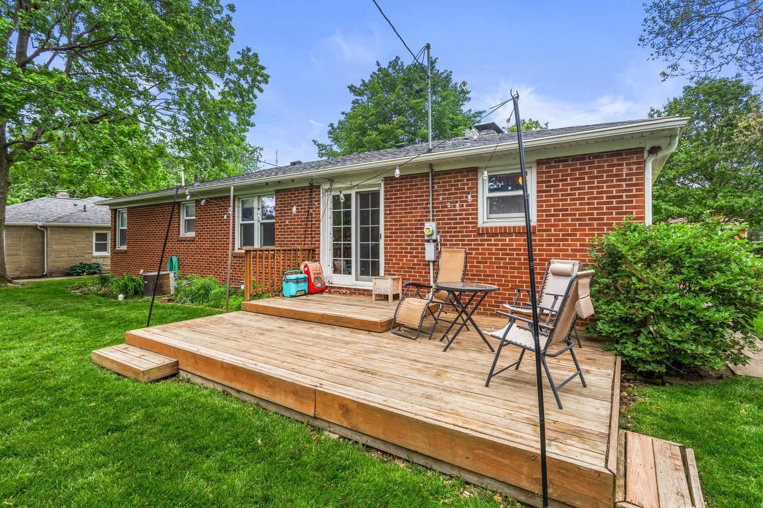 1117 West Union Street Champaign, IL 61821 - Photo 5 of 29 a view of a backyard with a patio
