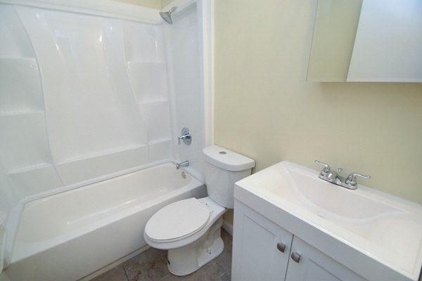 23 Erick Road, Unit 27 Mansfield, MA 02048 - Photo 10 of 12