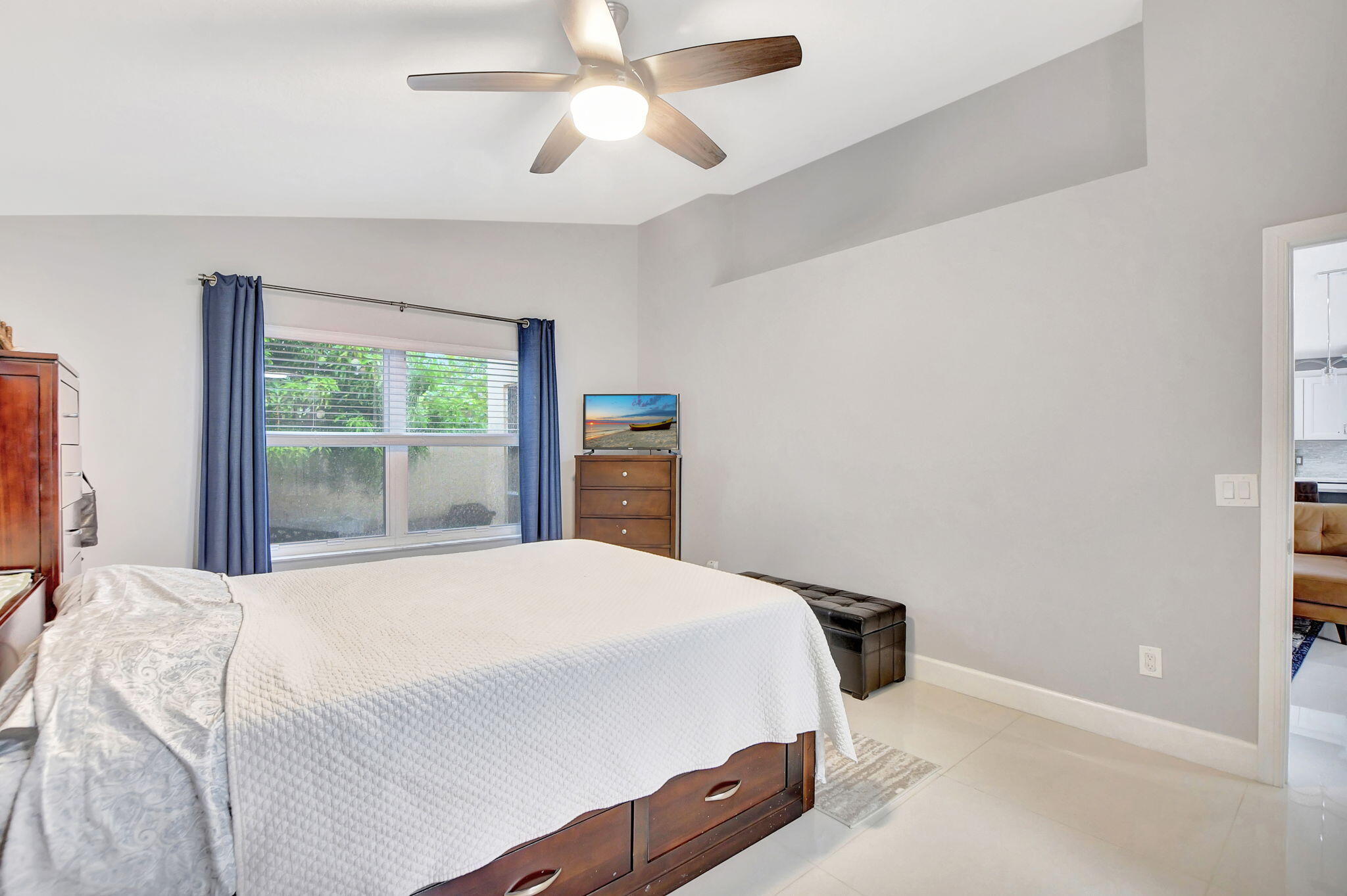 22687 Royal Crown Terrace East Boca Raton, FL 33433 - Photo 22 of 38 22-web-or-mls-DSC_2496