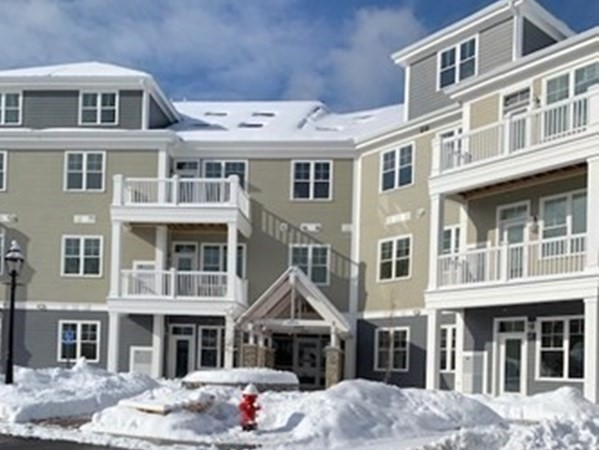 16 Taylor Drive, Unit 1010 Reading, MA 01867 - Photo 2 of 8