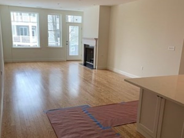 16 Taylor Drive, Unit 1010 Reading, MA 01867 - Photo 4 of 8
