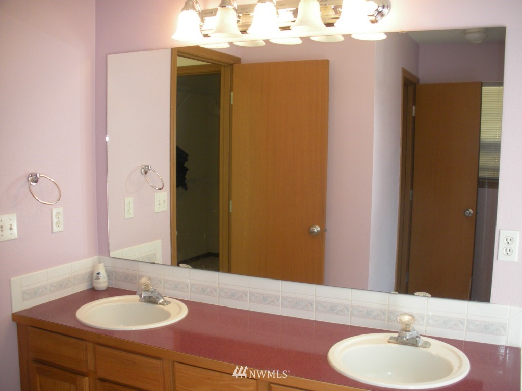 5133 194th Lane Southwest Rochester, WA 98579 - Photo 13 of 21