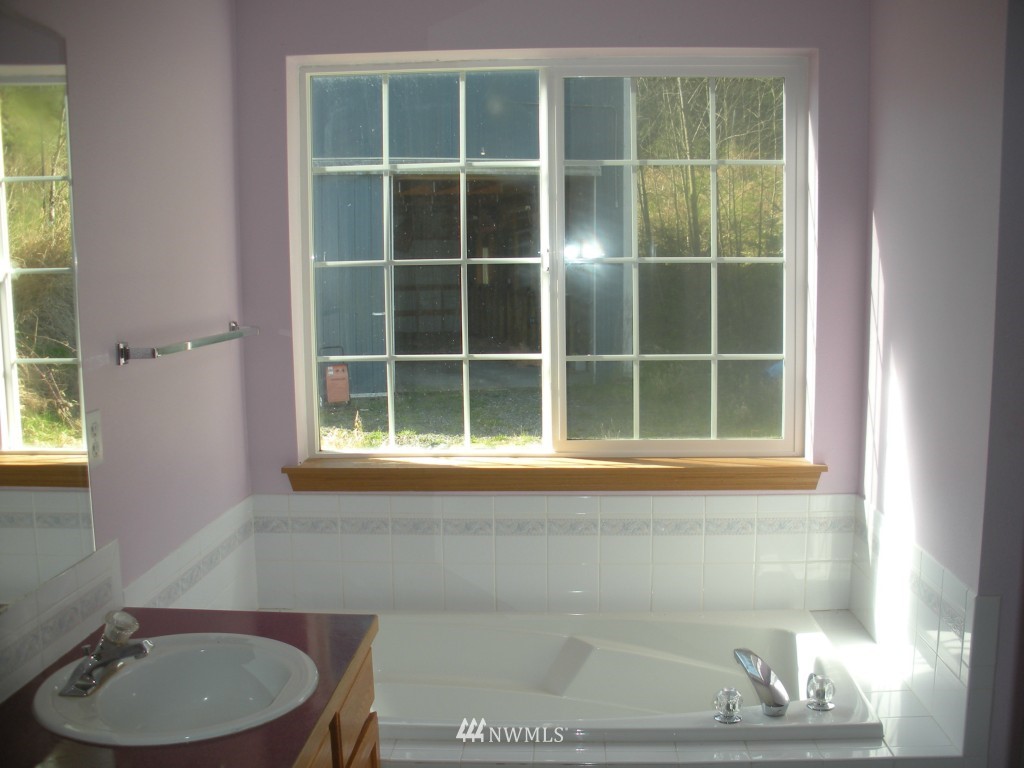 5133 194th Lane Southwest Rochester, WA 98579 - Photo 14 of 21