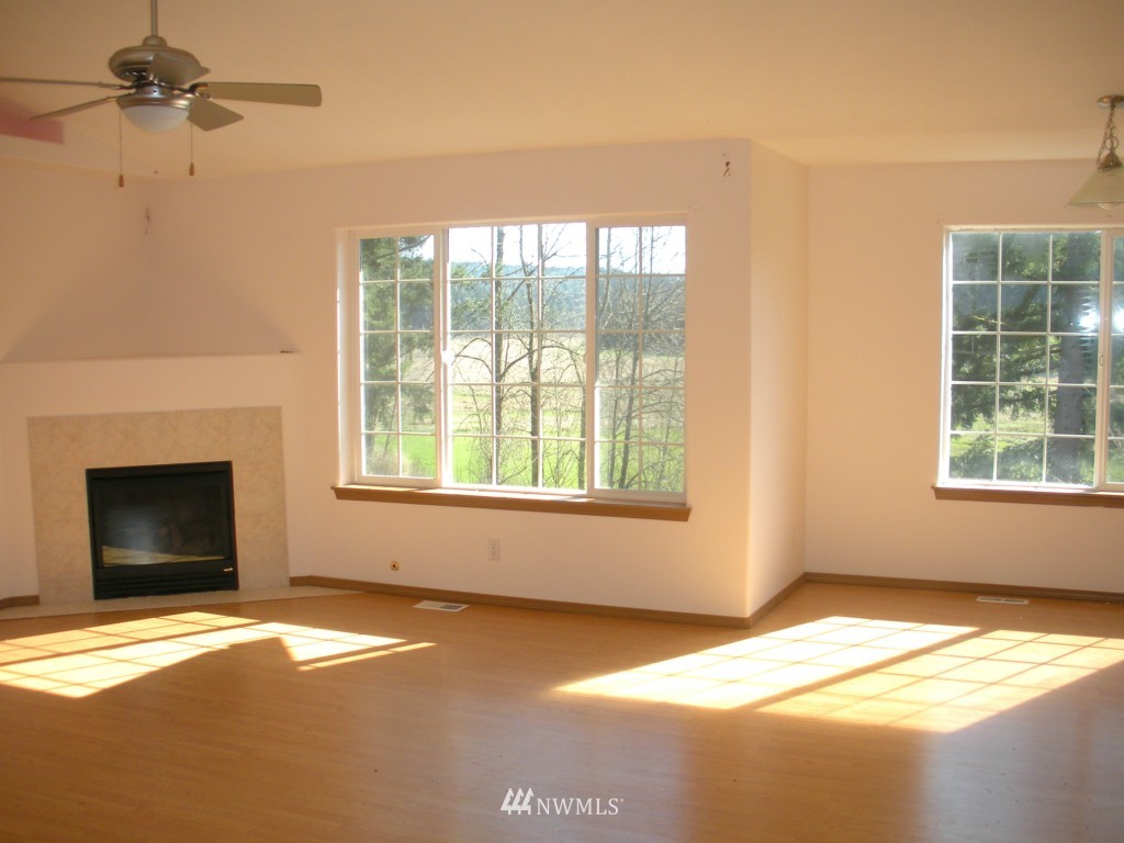 5133 194th Lane Southwest Rochester, WA 98579 - Photo 5 of 21