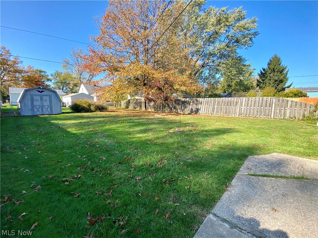 592 Quentin Road Eastlake, OH 44095 - Photo 4 of 18 Gallery Image 4